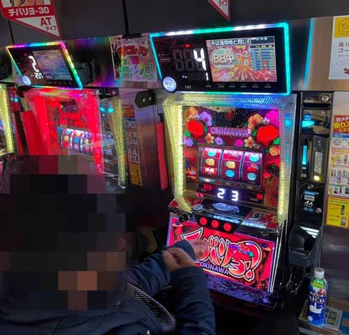 ニューラッキー古正寺店】【スロット】 鬼滅のアシュラ〜連〜3の型取材